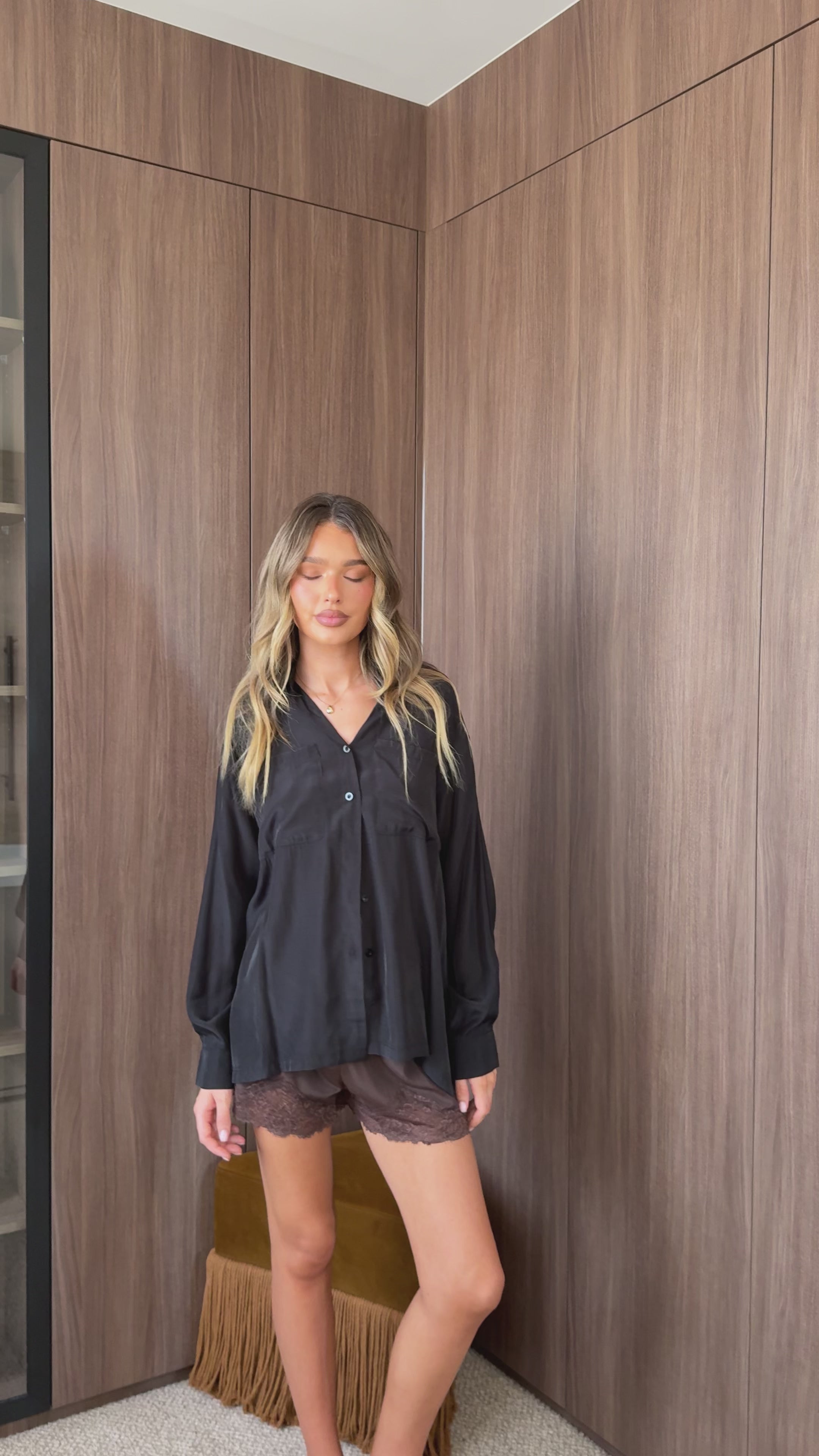 Load video: Rylanne Long Sleeve Button Up Top - Black - Billy J