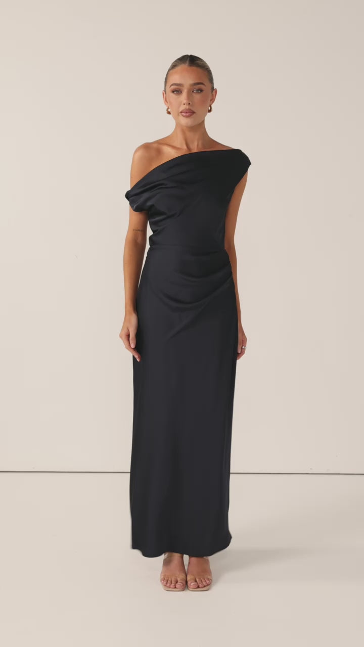 Gigi Maxi Dress - Navy - Billy J