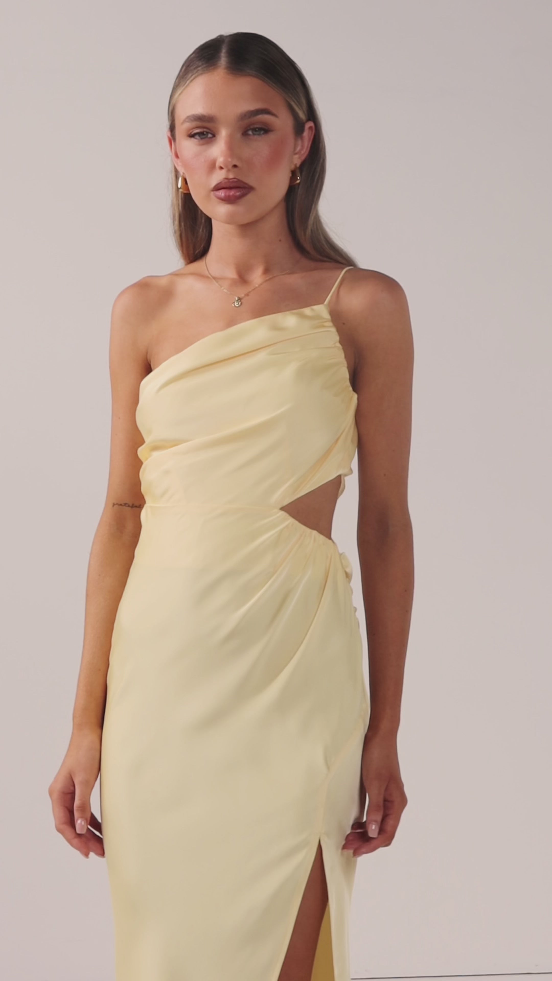 Load video: Nyla Maxi Dress - Lemon