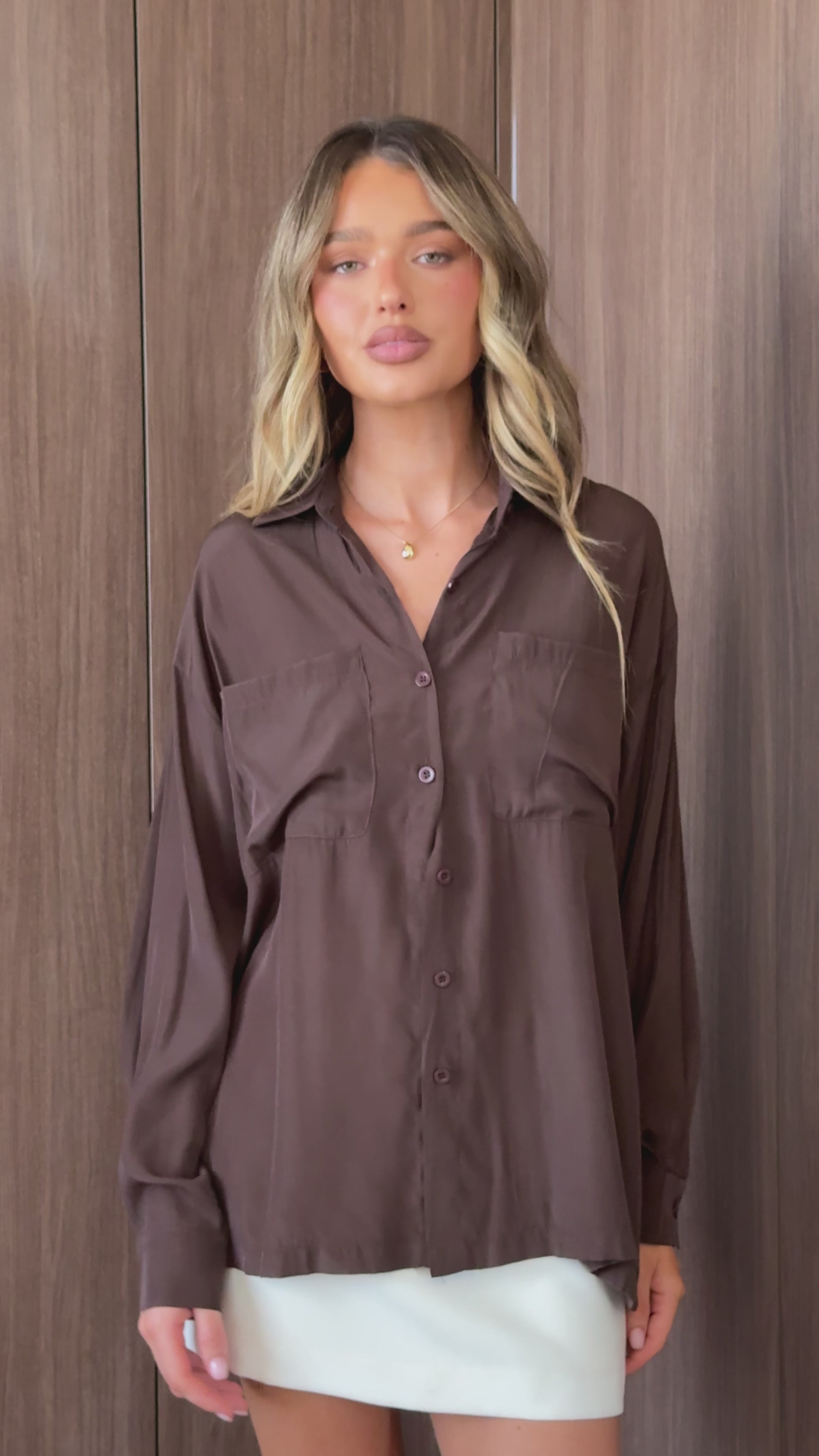 Load video: Rylanne Long Sleeve Button Up Top - Chocolate - Billy J
