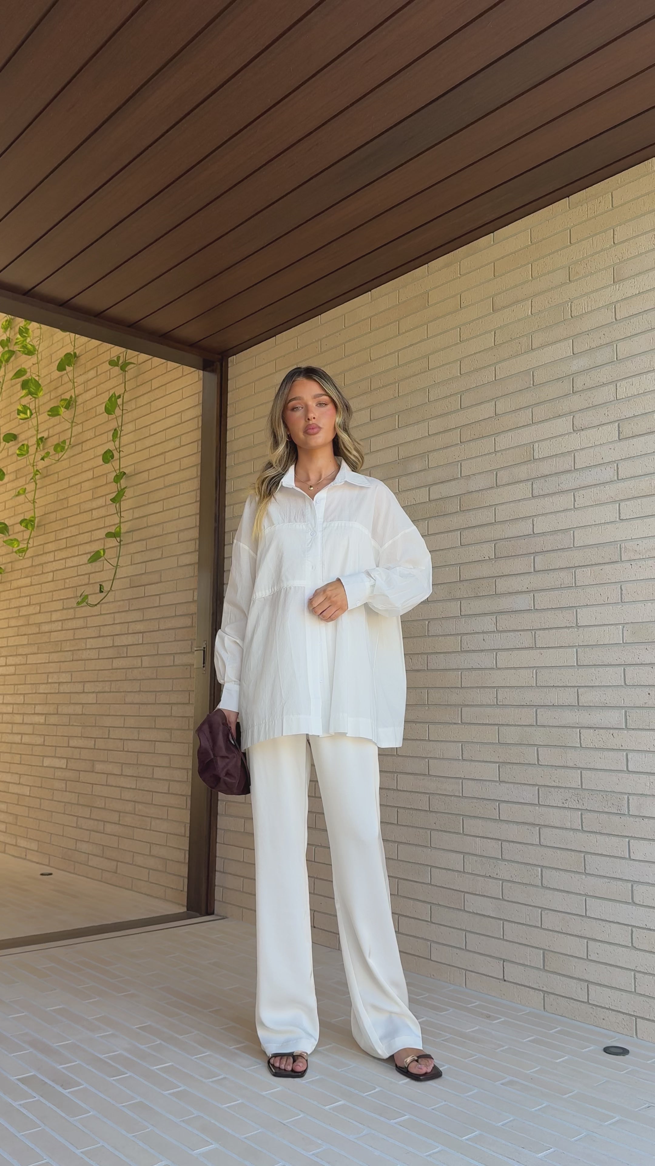 Load video: Freddy Long Sleeve Shirt - White - Billy J