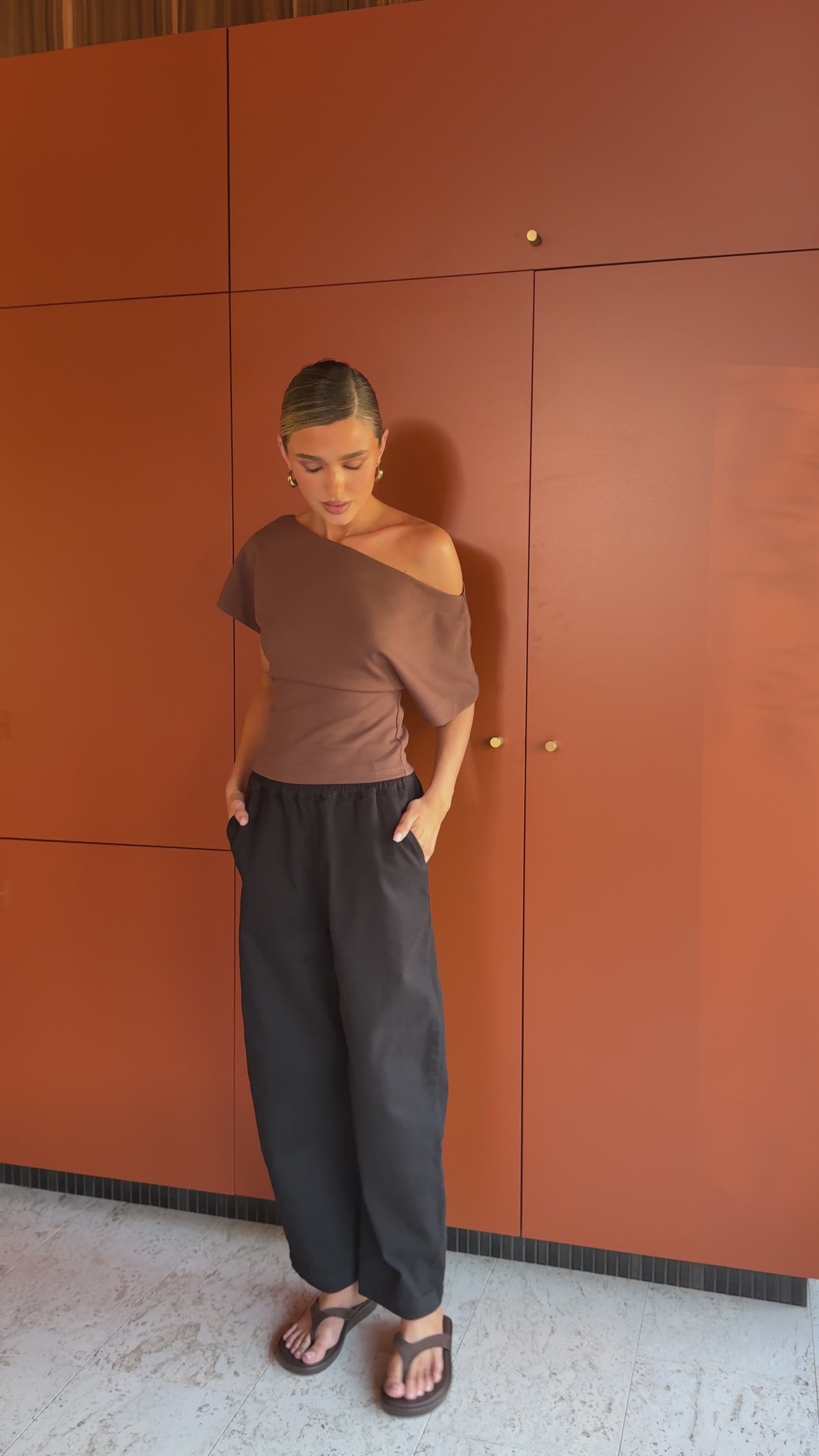 Load video: Delia Pants - Black - Billy J