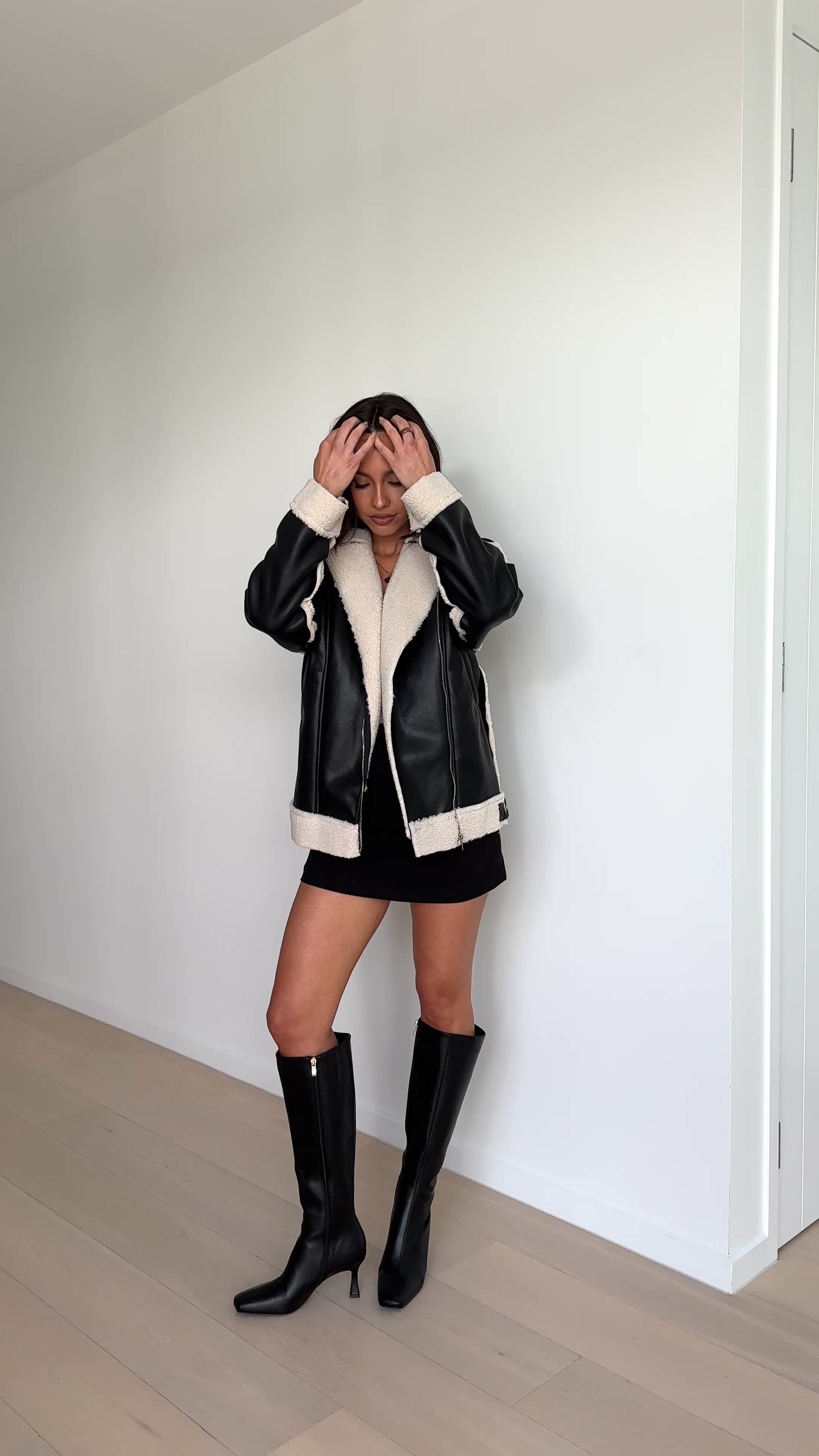 London Oversized Biker - Black - Billy J