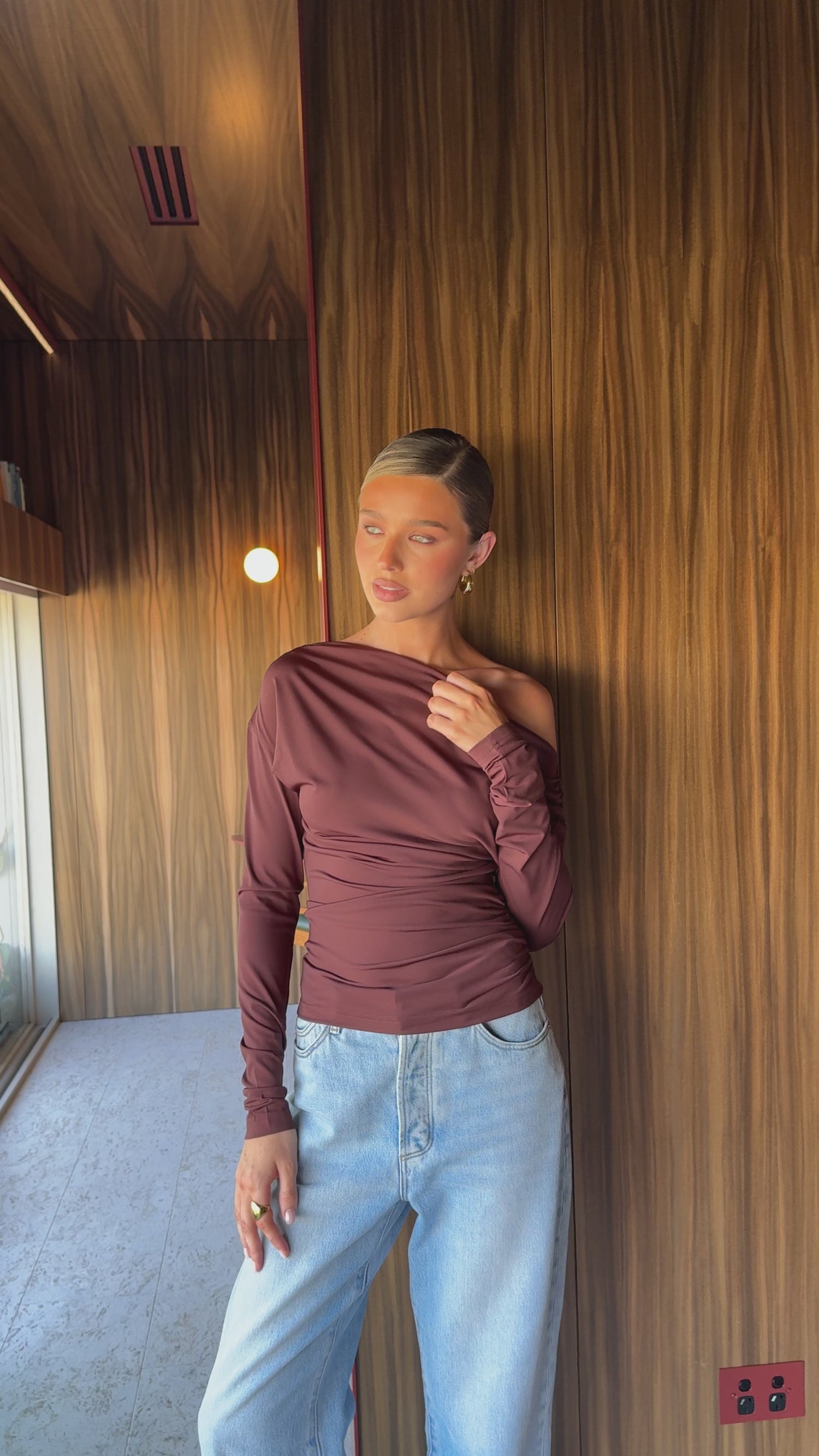 Sutton Long Sleeve Top - Chocolate - Billy J