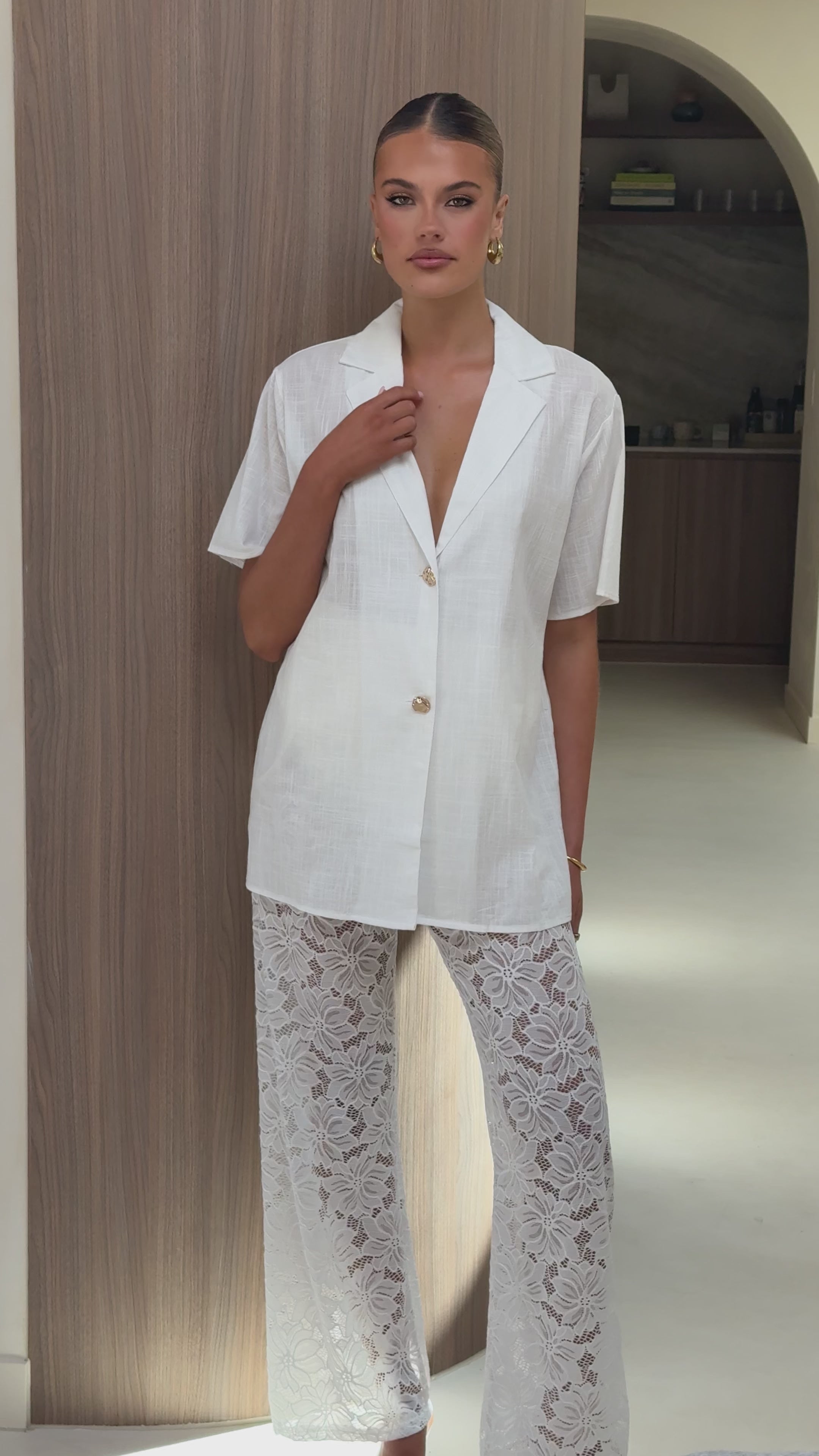 Load video: Azura Shirt And Pants Set - White - Billy J