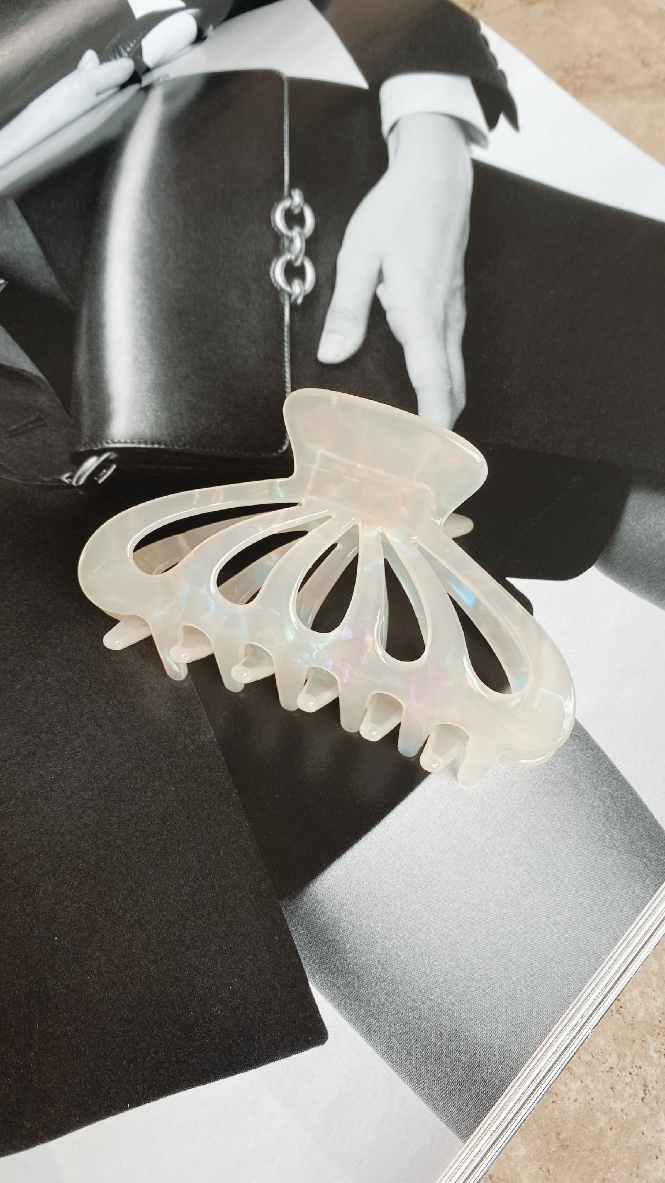 Bianca Butterfly Claw Clip - Ivory Marble - Billy J