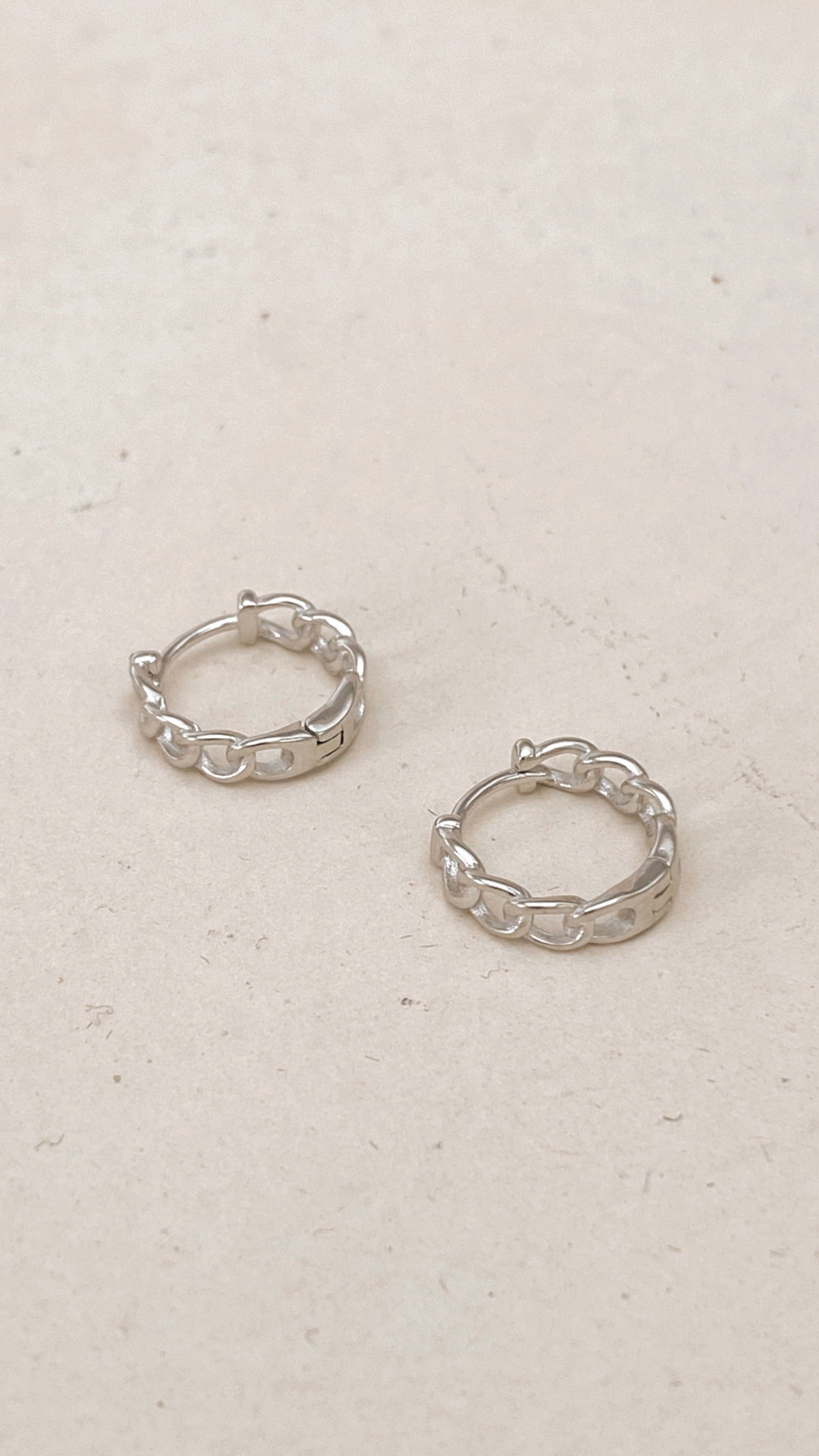 Chain Huggie - Silver - Billy J