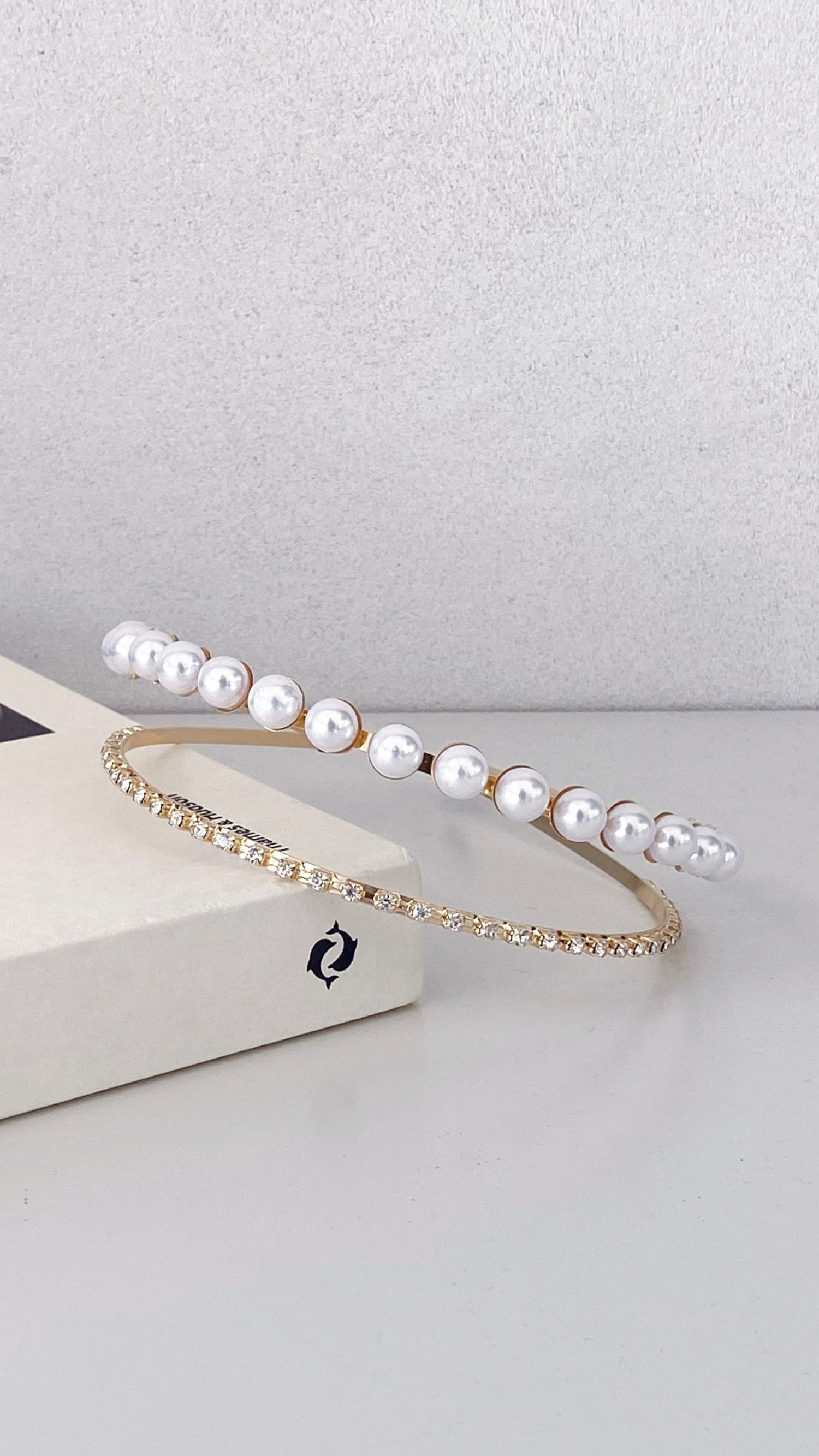 Sinclair Headpiece - Gold/Pearl - Billy J